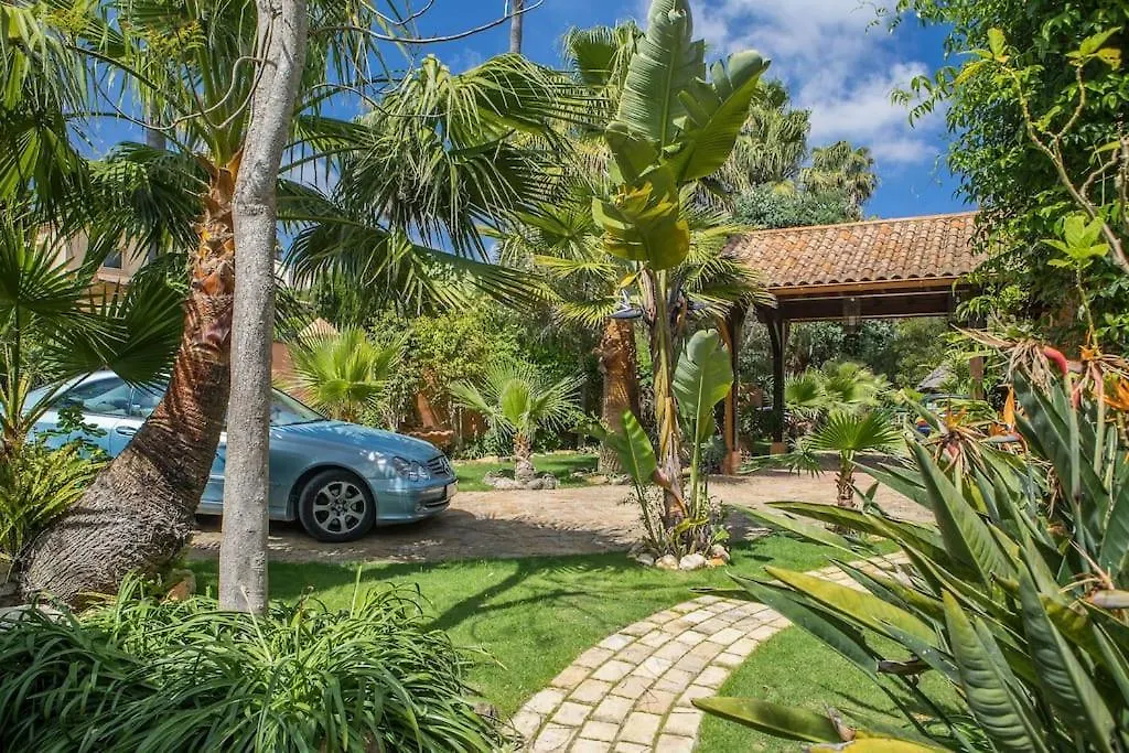 Exotic Tropical Villa W/ Large Pool In Sotogrande! San Roque
