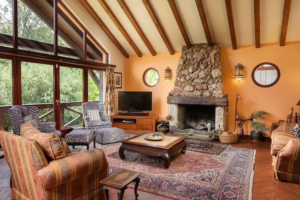 Exotic Tropical Villa W/ Large Pool In Sotogrande! San Roque