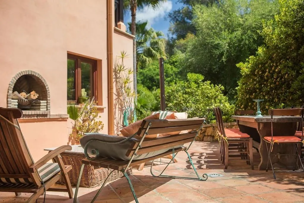 Exotic Tropical Villa W/ Large Pool In Sotogrande! San Roque