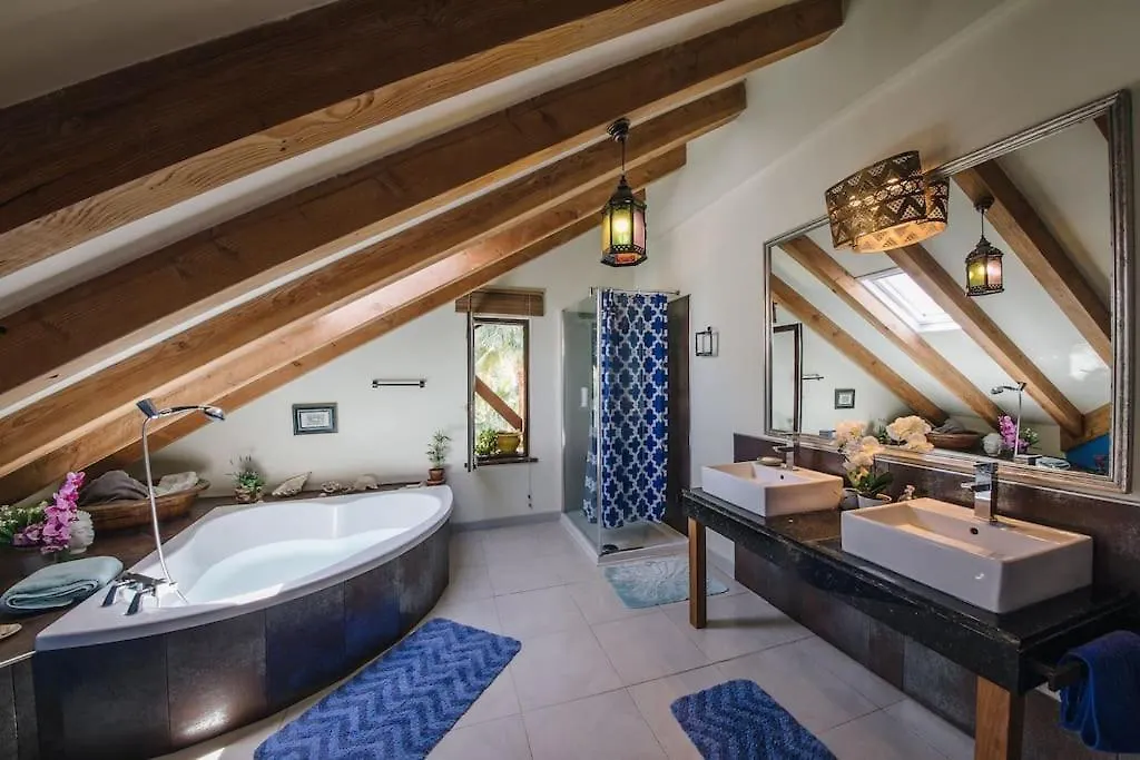 Exotic Tropical Villa W/ Large Pool In Sotogrande! San Roque